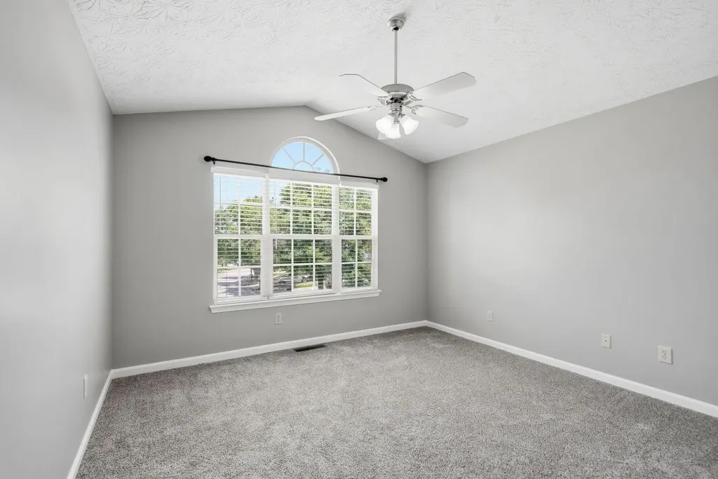 2629 Michelle Park Lexington KY 40511