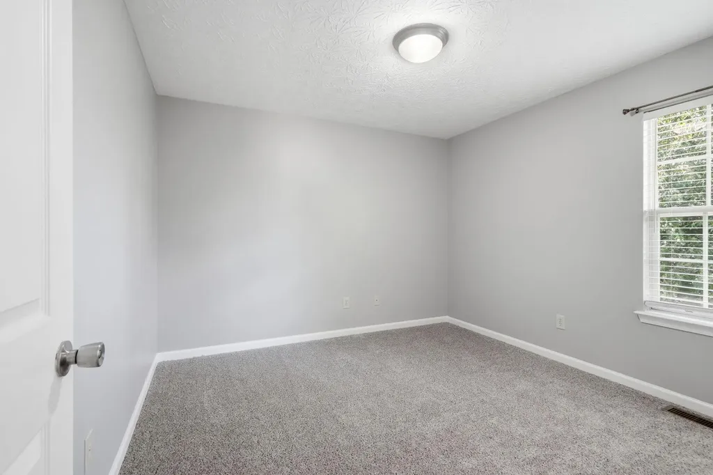 2629 Michelle Park Lexington KY 40511