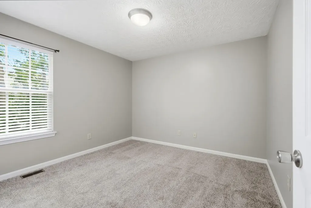 2629 Michelle Park Lexington KY 40511
