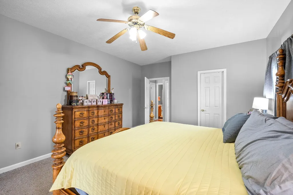 2350 Flat Lick Lane Herndon KY 42236