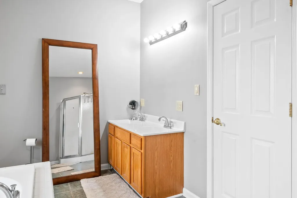 2350 Flat Lick Lane Herndon KY 42236