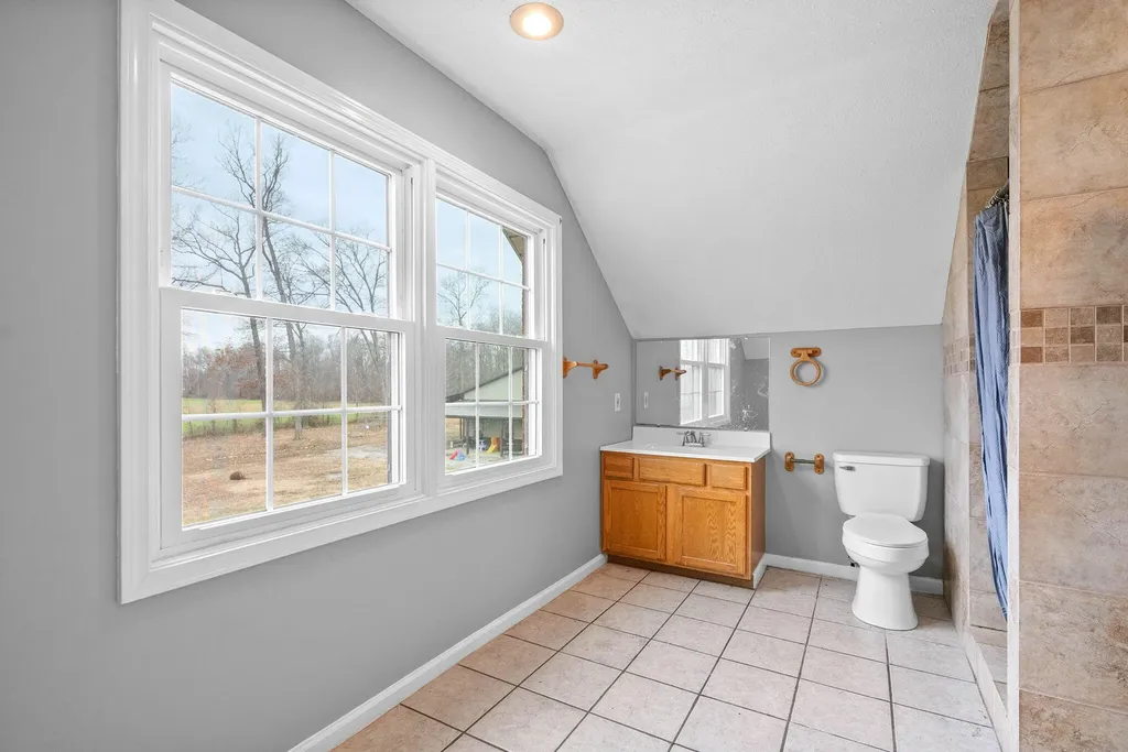 2350 Flat Lick Lane Herndon KY 42236