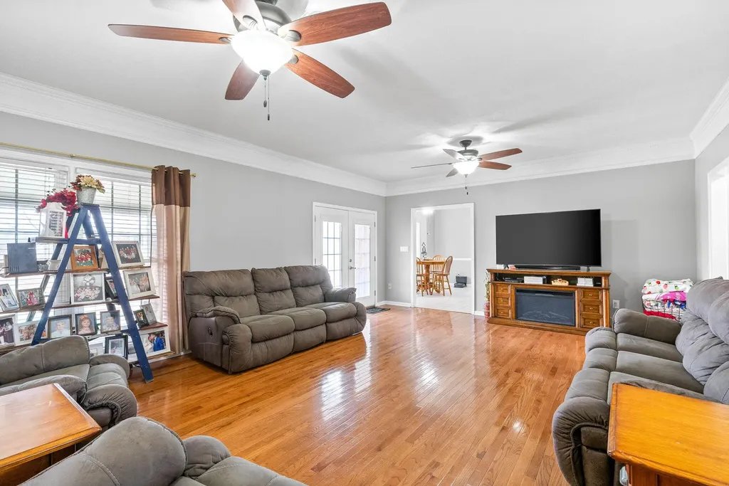 2350 Flat Lick Lane Herndon KY 42236