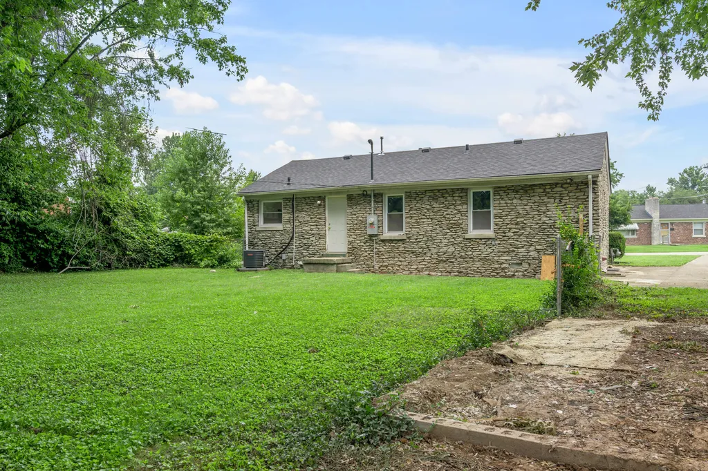 2230 Circle Drive Lexington KY 40505