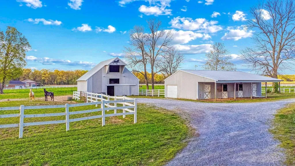 730 Rob Mason Road Murray KY 42071