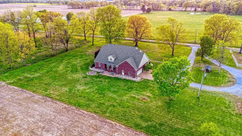 730 Rob Mason Road Murray KY 42071