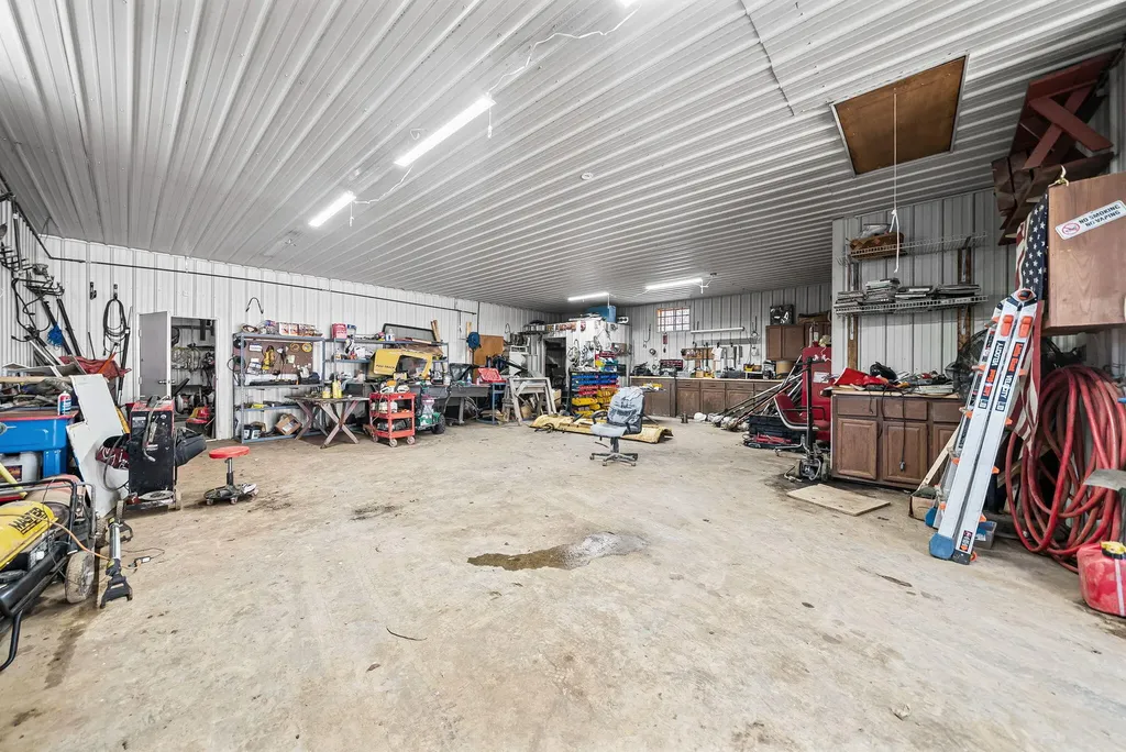243 Mitch Lane Hopkinsville KY 42240