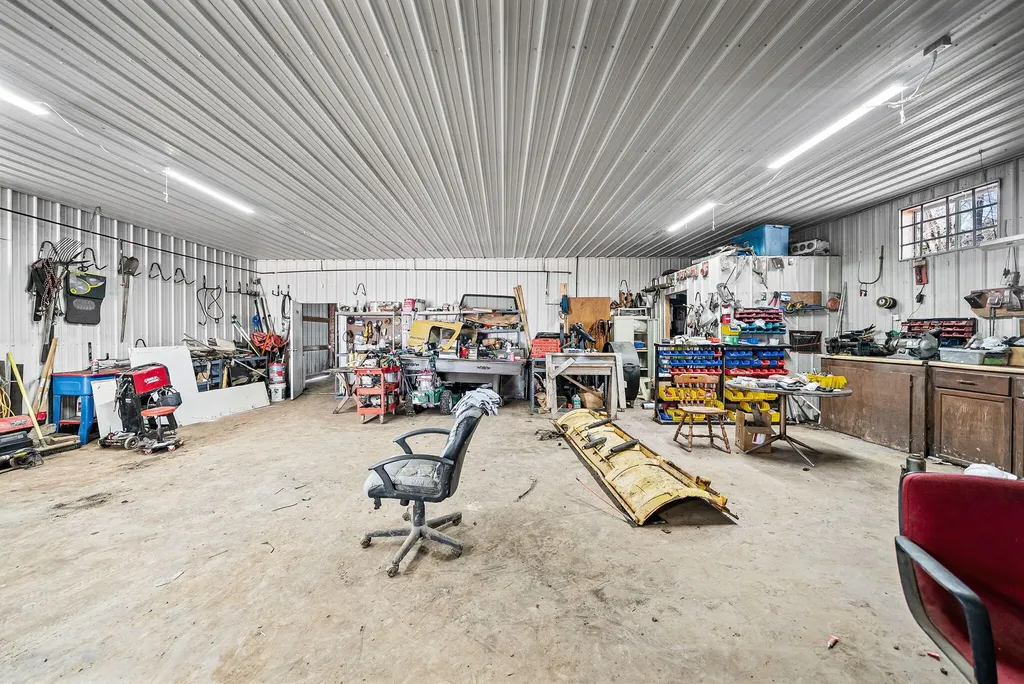243 Mitch Lane Hopkinsville KY 42240