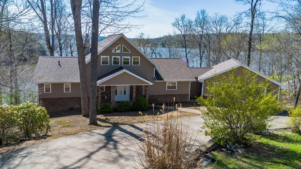 171 Chelsea Road Eddyville KY 42038
