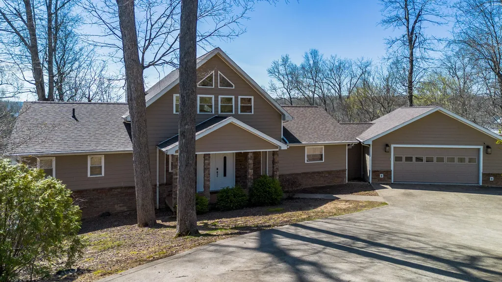 171 Chelsea Road Eddyville KY 42038