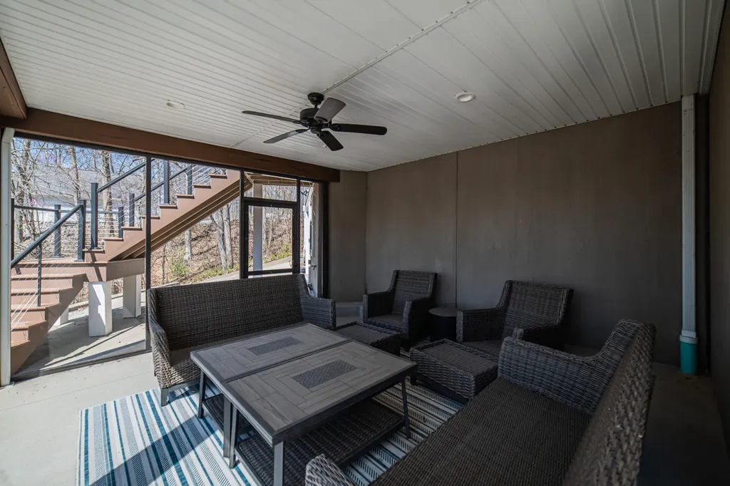 171 Chelsea Road Eddyville KY 42038