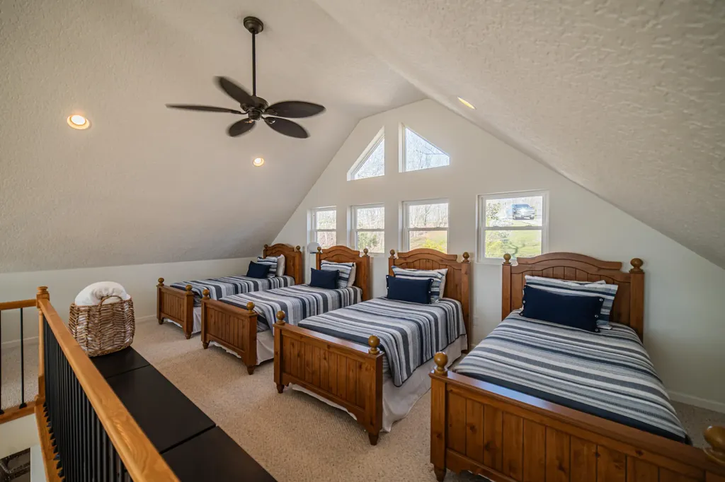 171 Chelsea Road Eddyville KY 42038