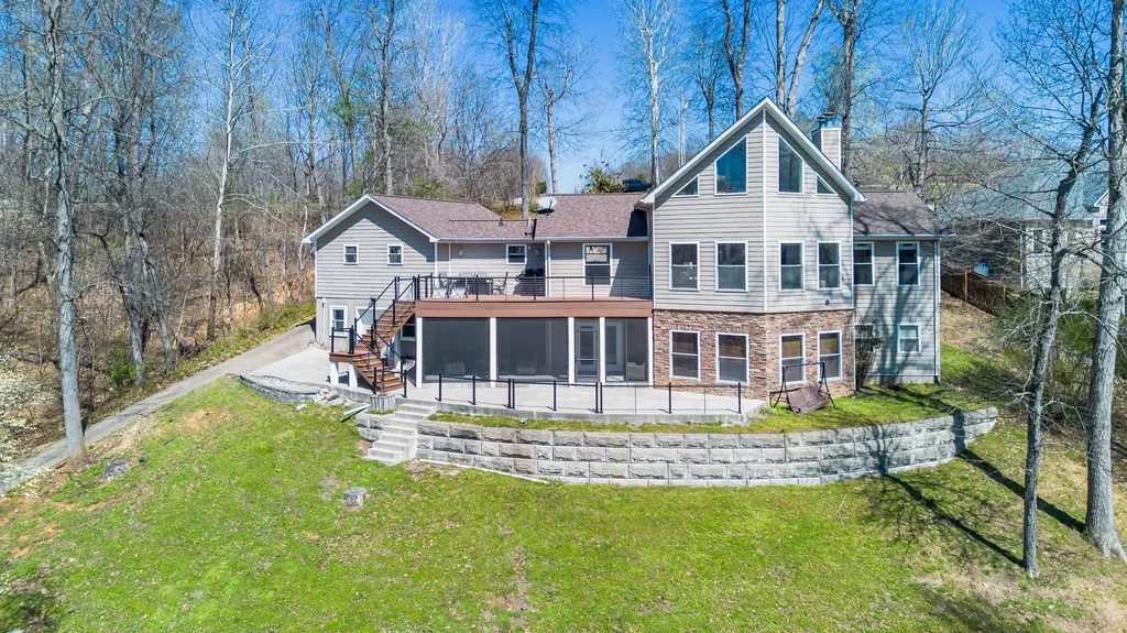 171 Chelsea Road Eddyville KY 42038
