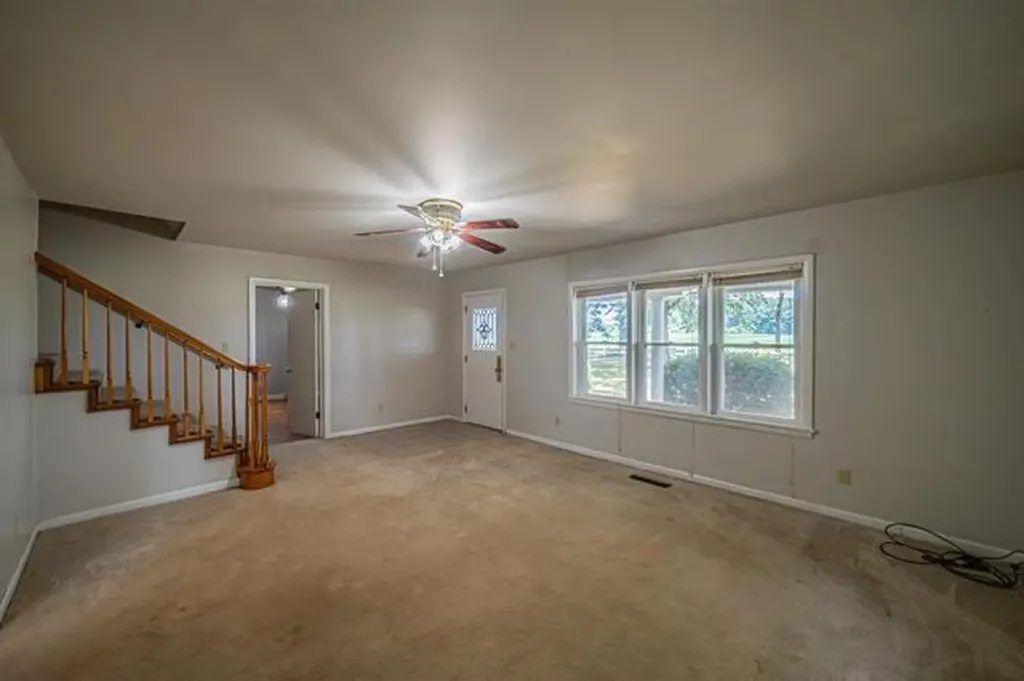 893 Peach Orchard Road Murray KY 42071