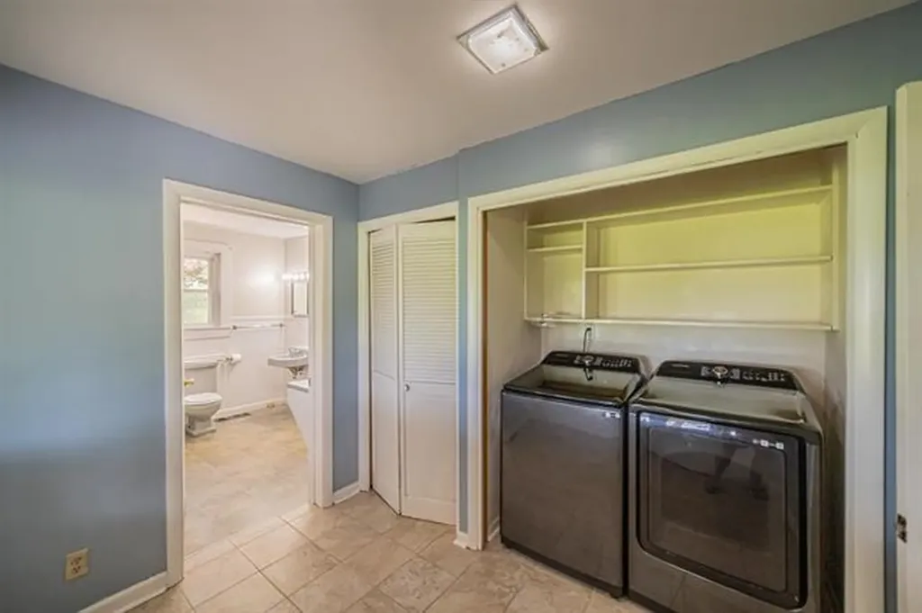 893 Peach Orchard Road Murray KY 42071