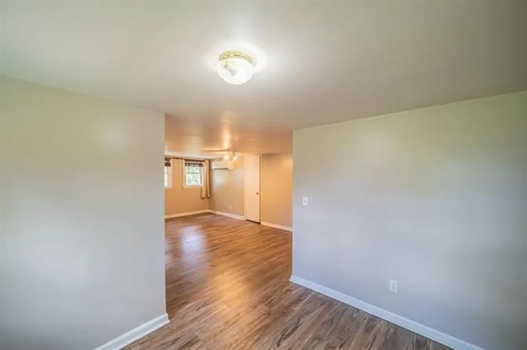 893 Peach Orchard Road Murray KY 42071