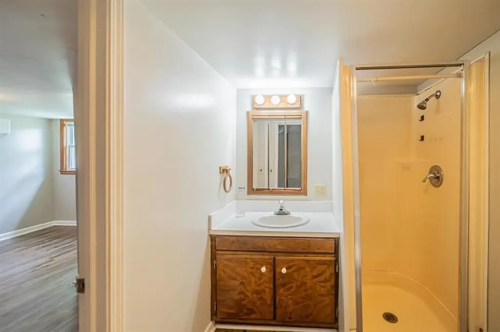 893 Peach Orchard Road Murray KY 42071
