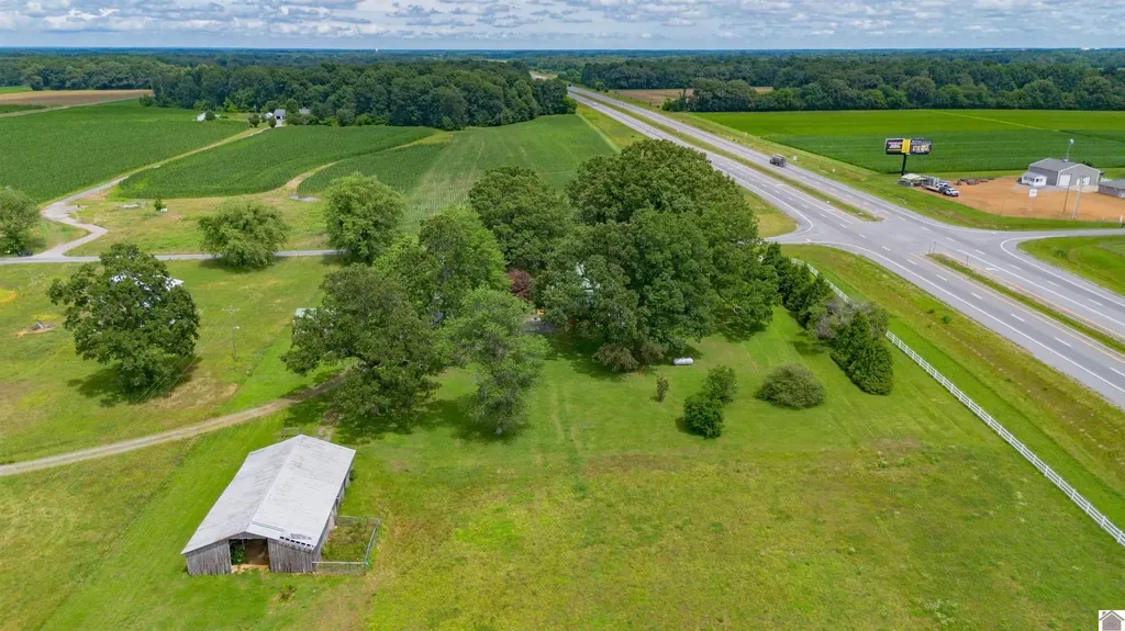 893 Peach Orchard Road Murray KY 42071