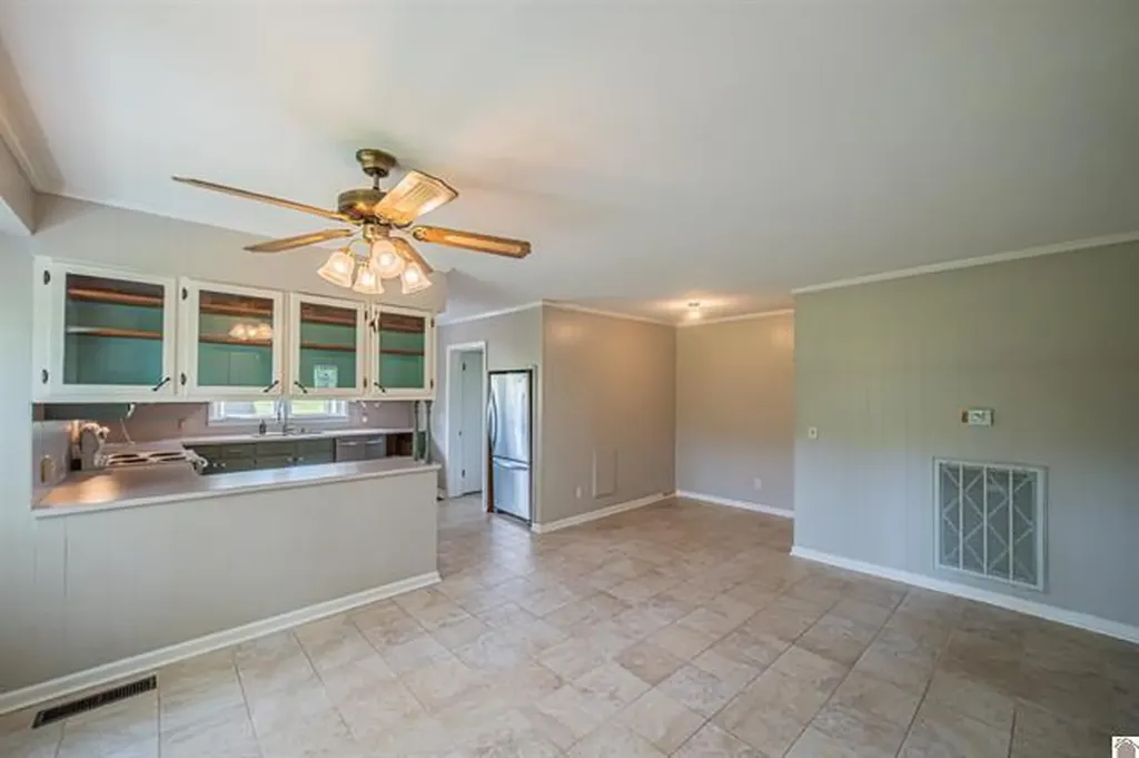 893 Peach Orchard Road Murray KY 42071