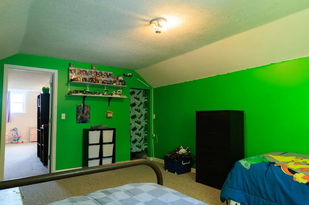 446 Old L And N Magnolia KY 42757