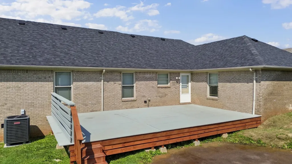 799 Hidden Loop Drive Somerset KY 42503