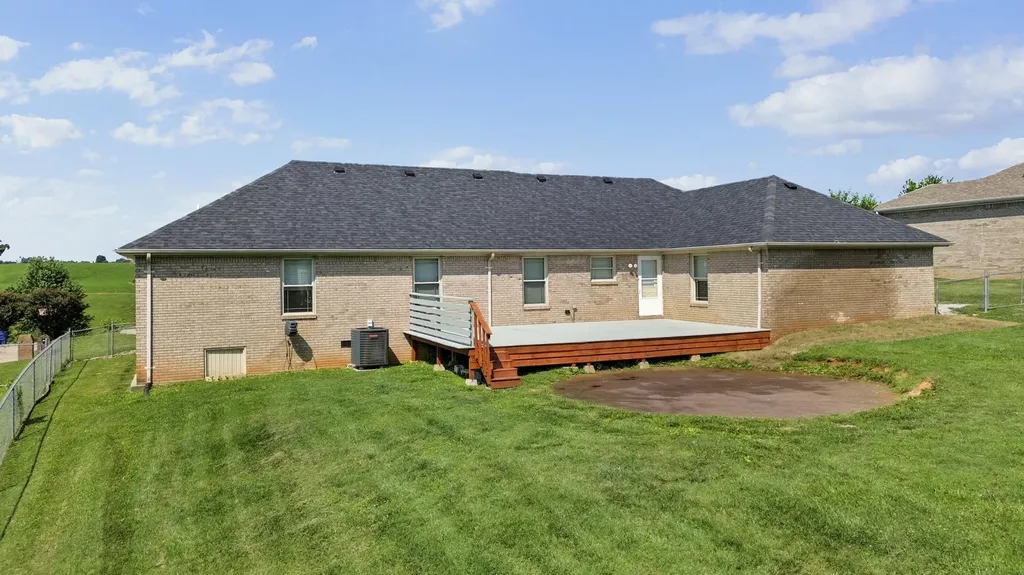 799 Hidden Loop Drive Somerset KY 42503