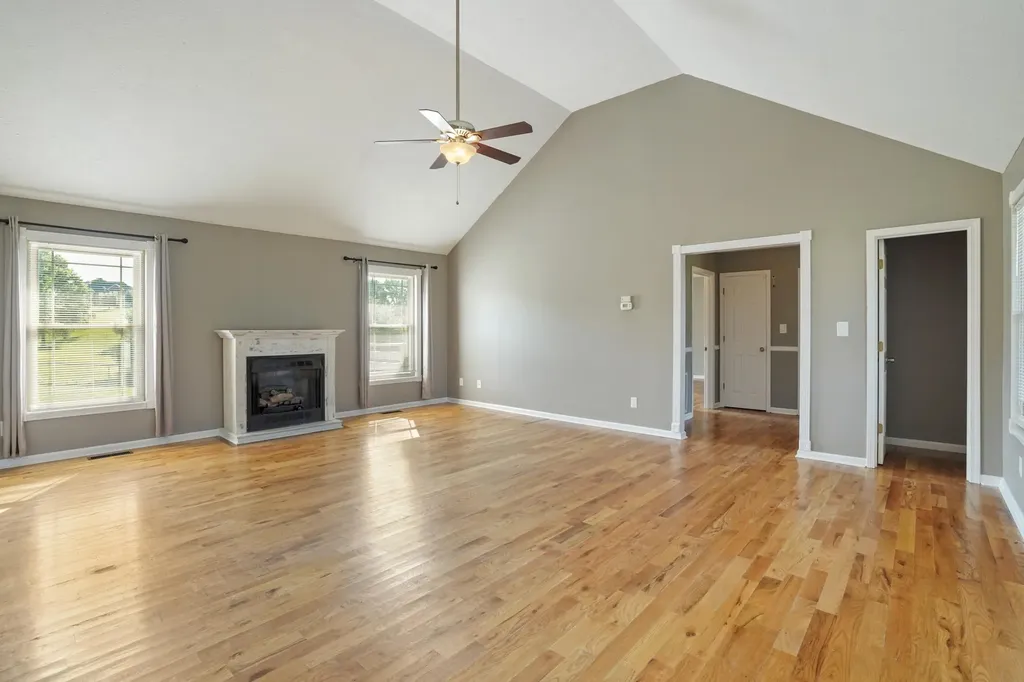 799 Hidden Loop Drive Somerset KY 42503