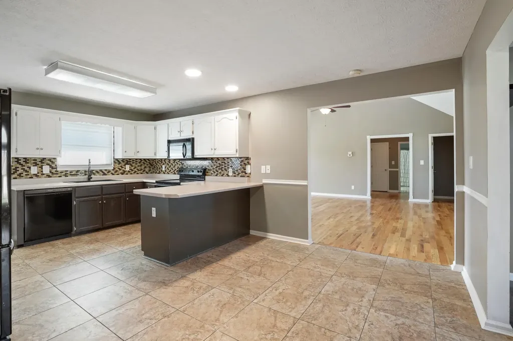799 Hidden Loop Drive Somerset KY 42503