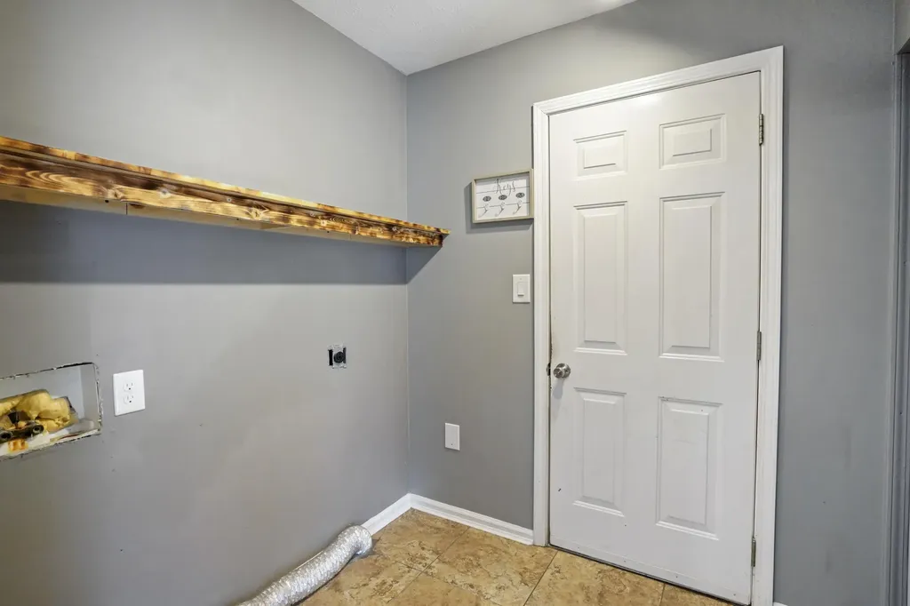 799 Hidden Loop Drive Somerset KY 42503