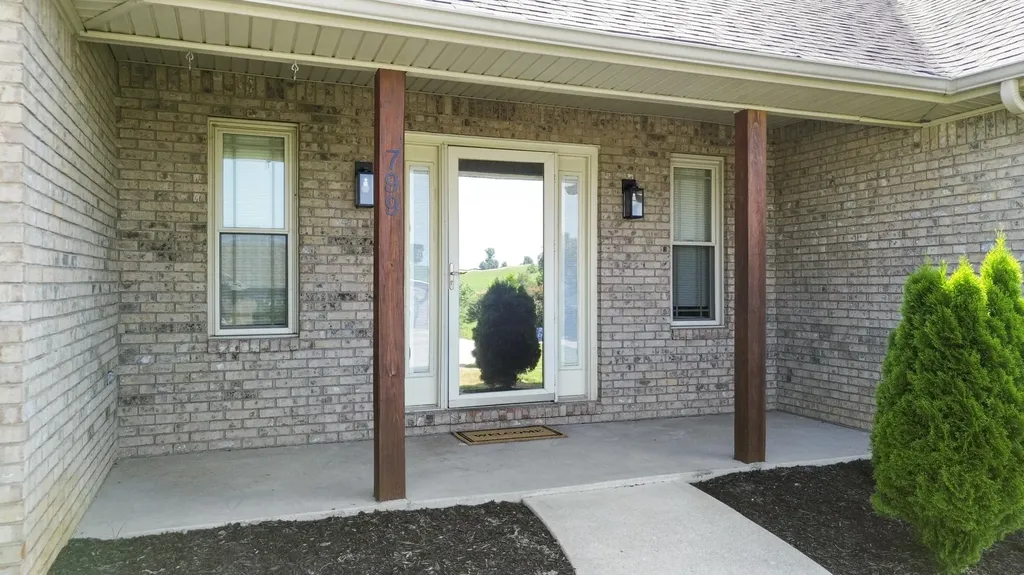 799 Hidden Loop Drive Somerset KY 42503