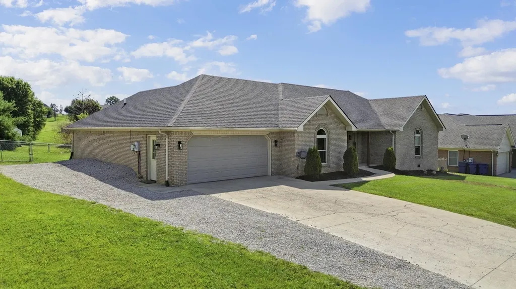 799 Hidden Loop Drive Somerset KY 42503