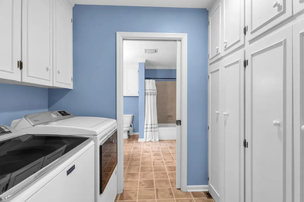 1106 Poplar Street Murray KY 42071