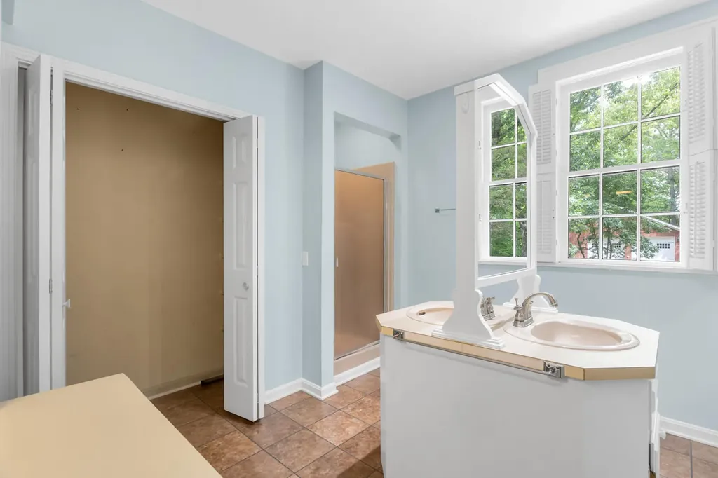 1106 Poplar Street Murray KY 42071