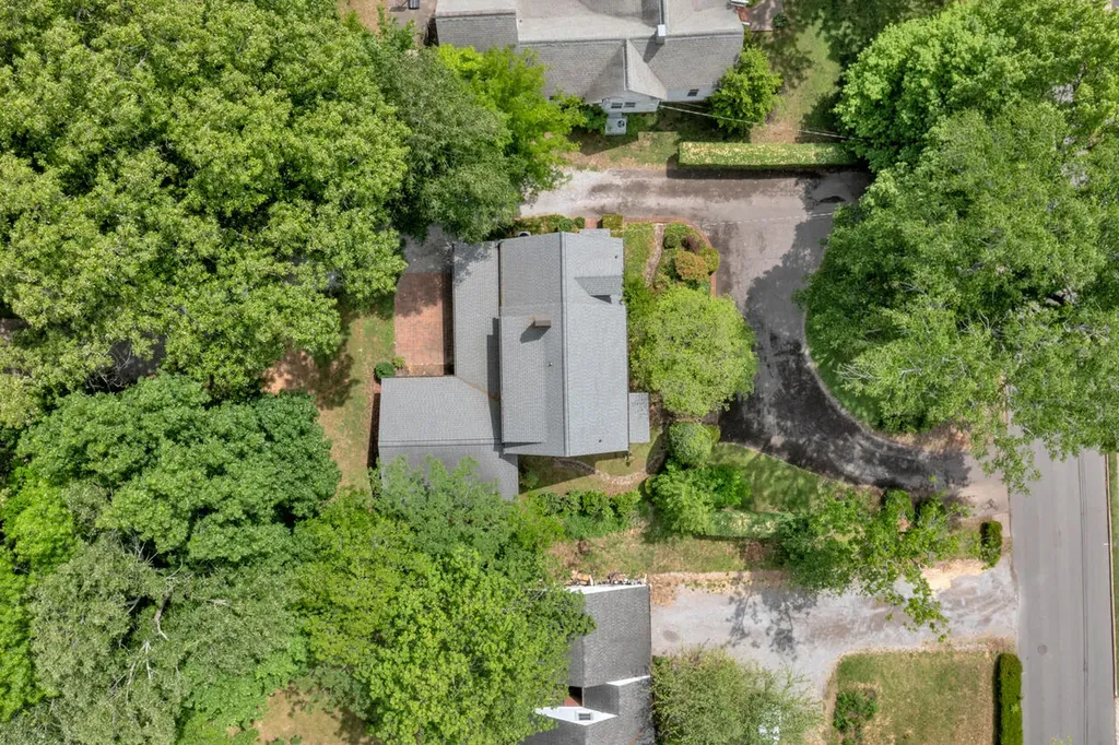 1106 Poplar Street Murray KY 42071