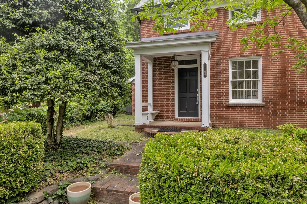 1106 Poplar Street Murray KY 42071