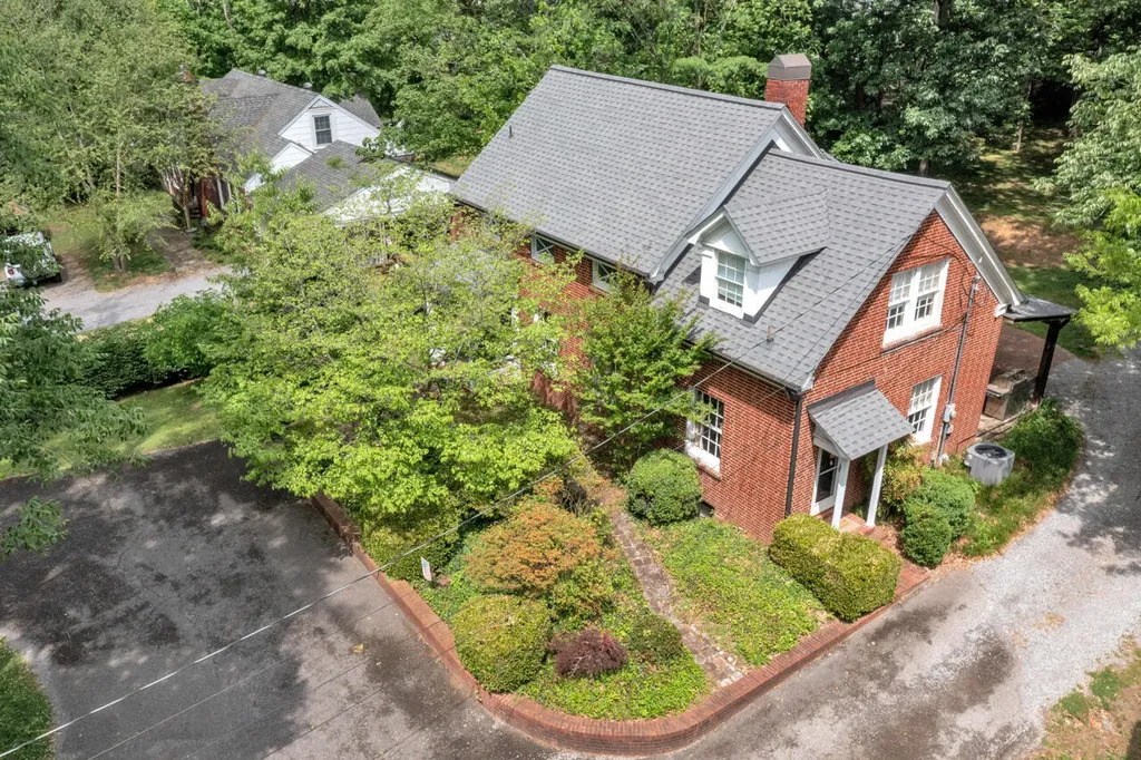 1106 Poplar Street Murray KY 42071