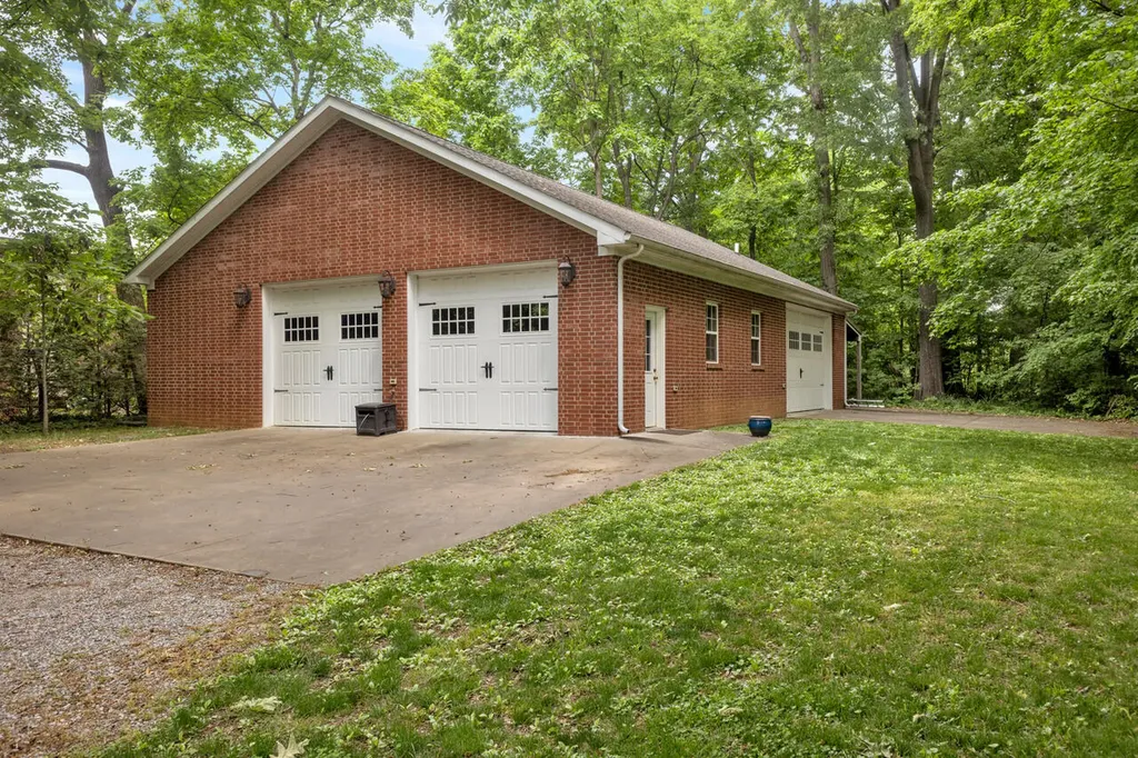 1106 Poplar Street Murray KY 42071