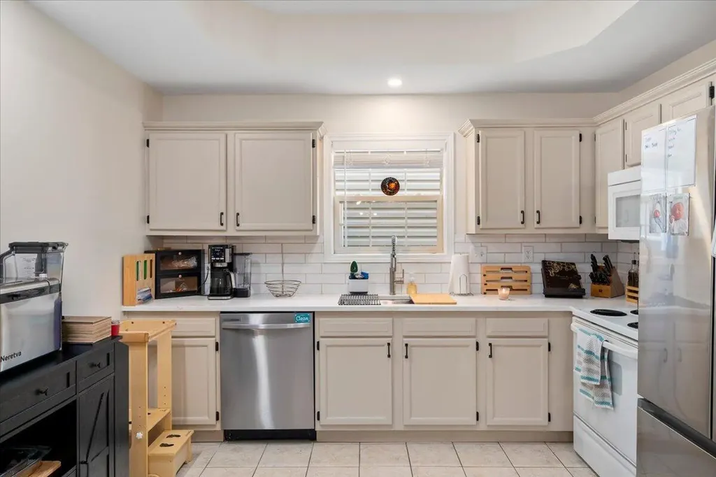 1117 Oatlands Park Lexington KY 40509