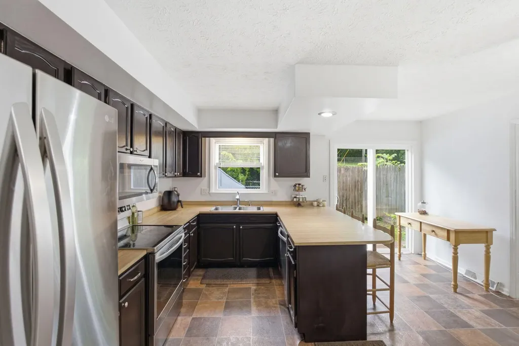 1981 Favell Court Lexington KY 40503