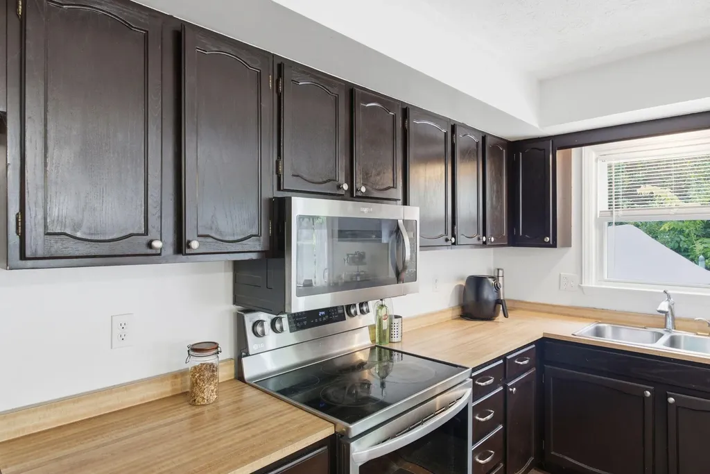 1981 Favell Court Lexington KY 40503