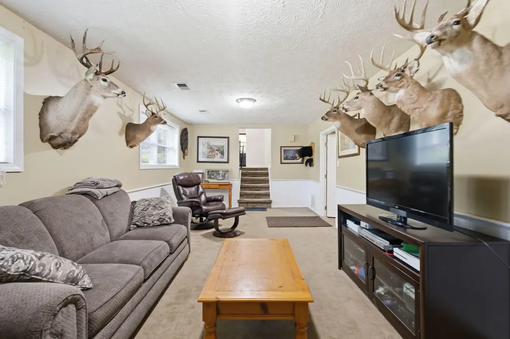 1981 Favell Court Lexington KY 40503