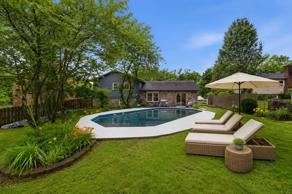 1981 Favell Court Lexington KY 40503