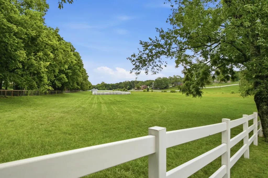 1981 Favell Court Lexington KY 40503