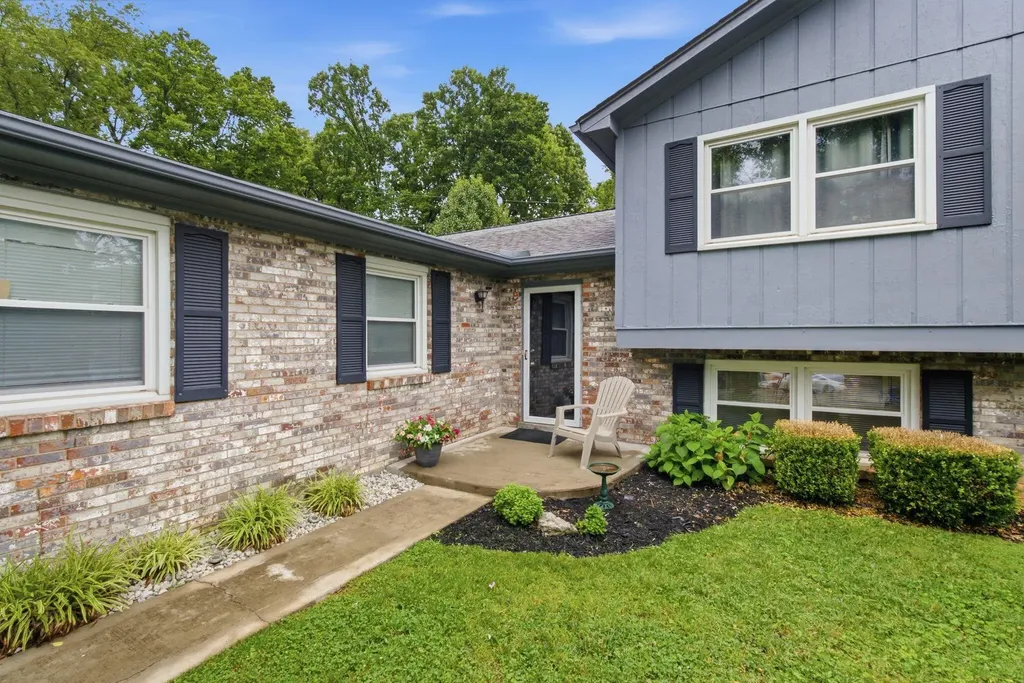 1981 Favell Court Lexington KY 40503