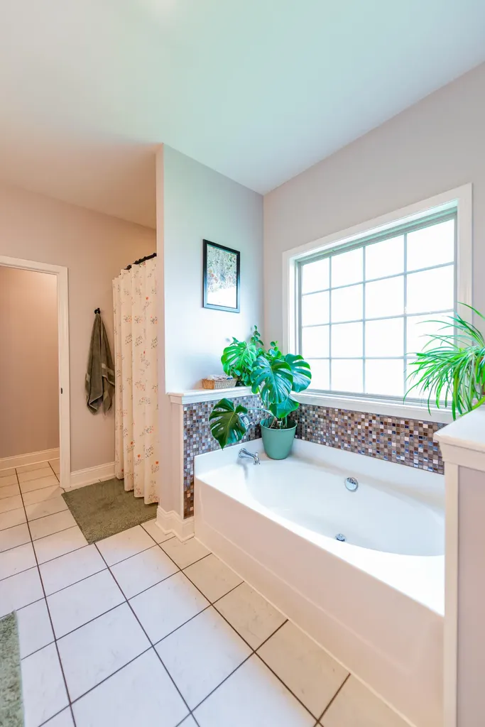 136 Inverness Drive Georgetown KY 40324