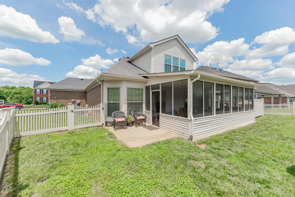 136 Inverness Drive Georgetown KY 40324