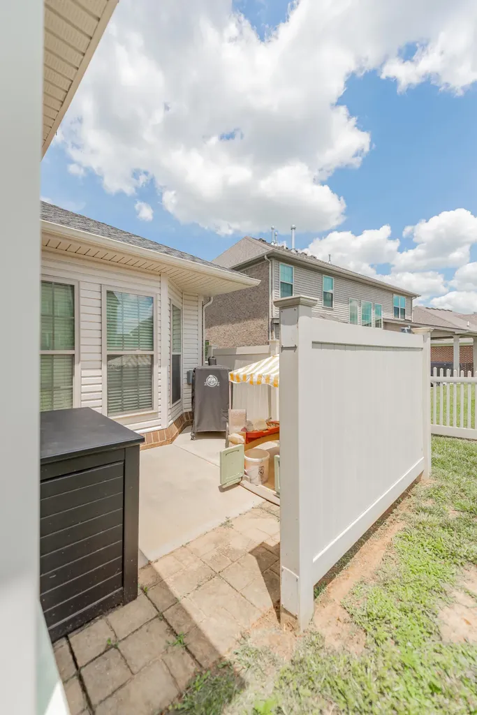 136 Inverness Drive Georgetown KY 40324
