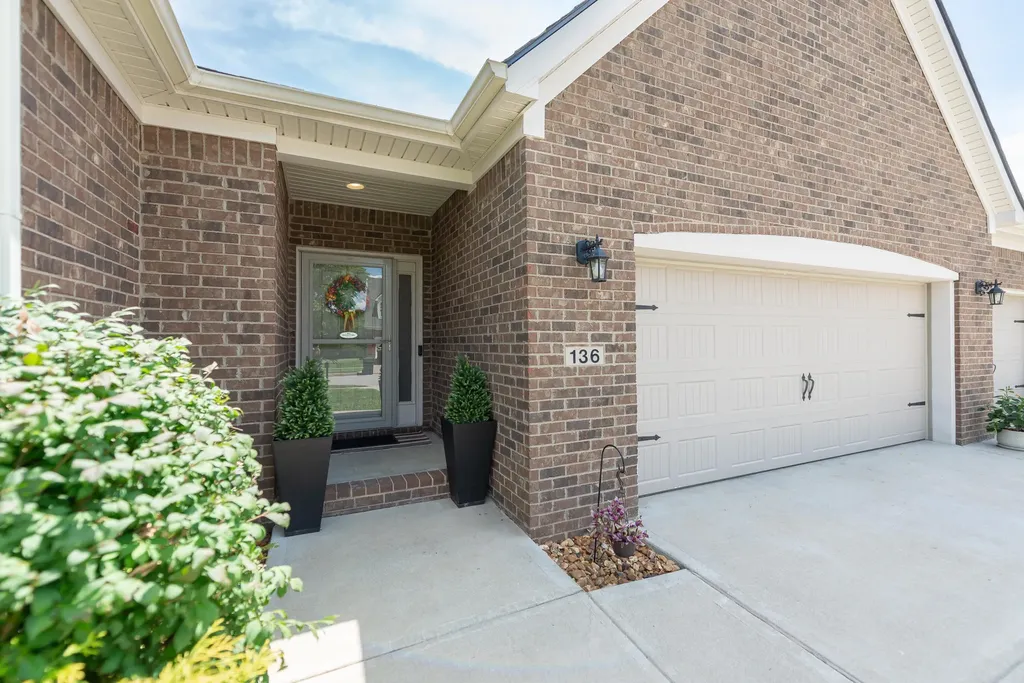 136 Inverness Drive Georgetown KY 40324