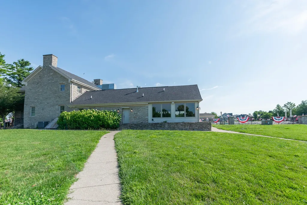 136 Inverness Drive Georgetown KY 40324