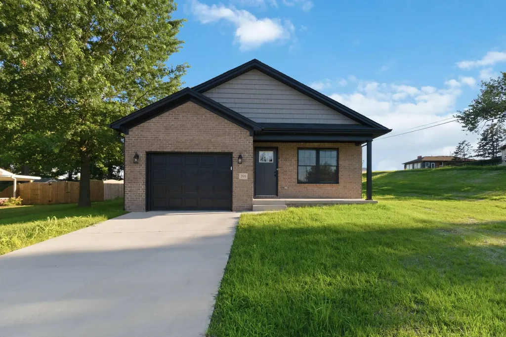 201 Overland Drive Richmond KY 40475